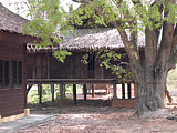 Afbeelding: Langkawi - Mashuri's Mausoleum, omgeving
